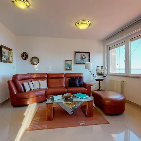 Apartment Luppo *