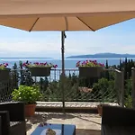 شقة Luppo