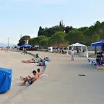 卢珀别墅酒店 *