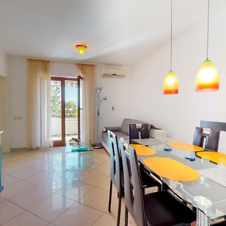 Luppo Apartman Ičići